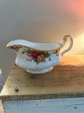 Floral Gold-Trim Porcelain Gravy Boat
